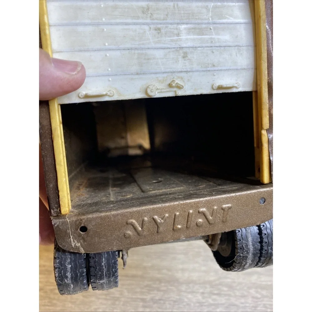 Vtg NYLINT FIRESTONE 18 Wheeler Semi GOLD Radial Express 341-F‎ Pressed Steel